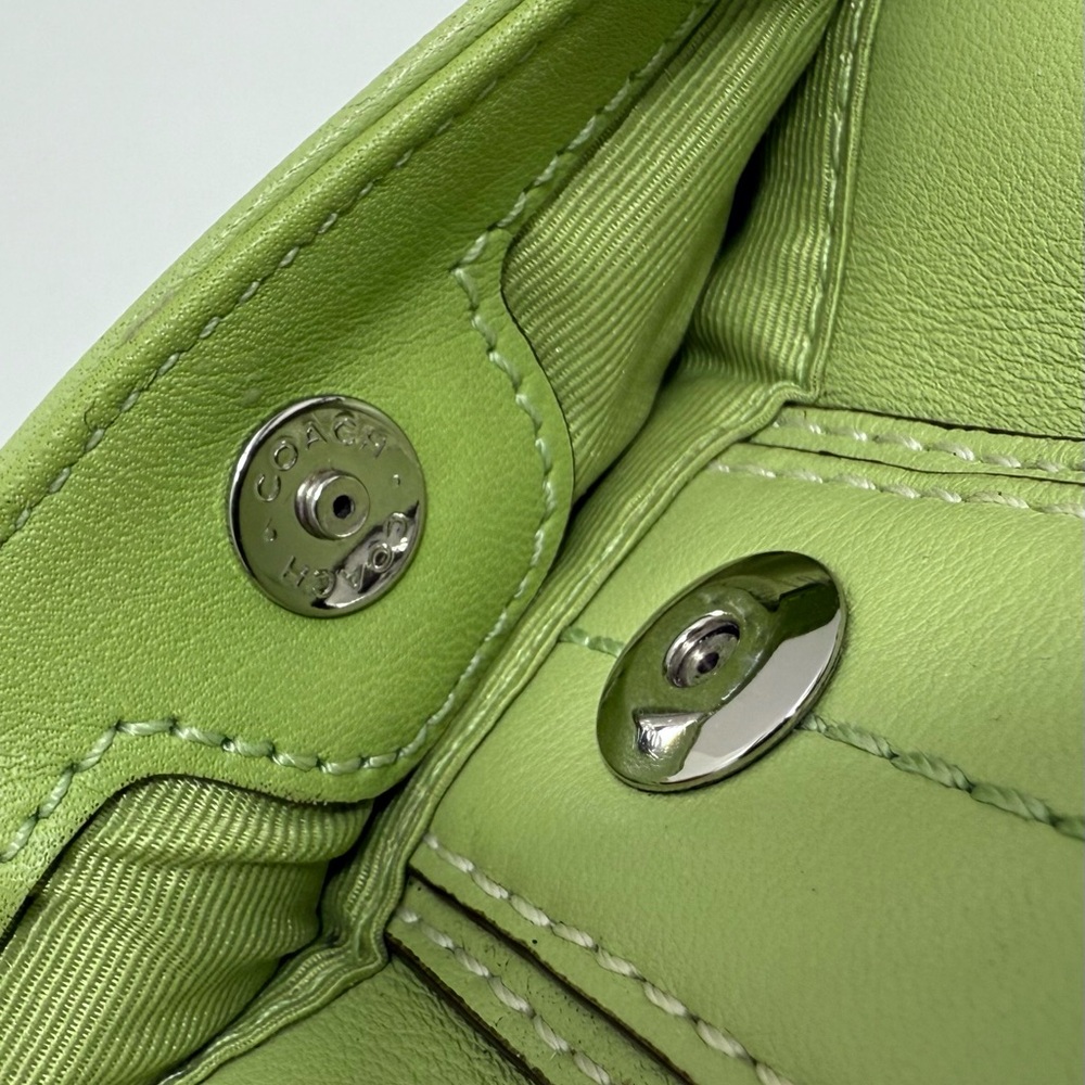 Vintage Coach Buckle Flap Shoulder Bag Soho Pistachio Green Leather F1196 - Picture 13 of 14
